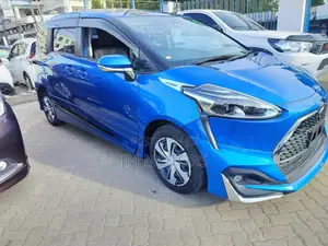 Toyota Sienta 1.5 FWD 2019 Blue
