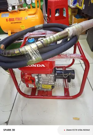 Honda Vibrator With Poker