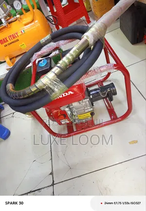 Honda Concrete Vibrator/ Petrol Concrete Vibrator