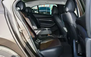 Mazda 3 2019 Brown