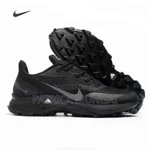 New Inn Golf Shoes - Nike Acg
