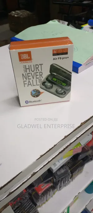 Ubl Ear Pods With a Very Soft Sound