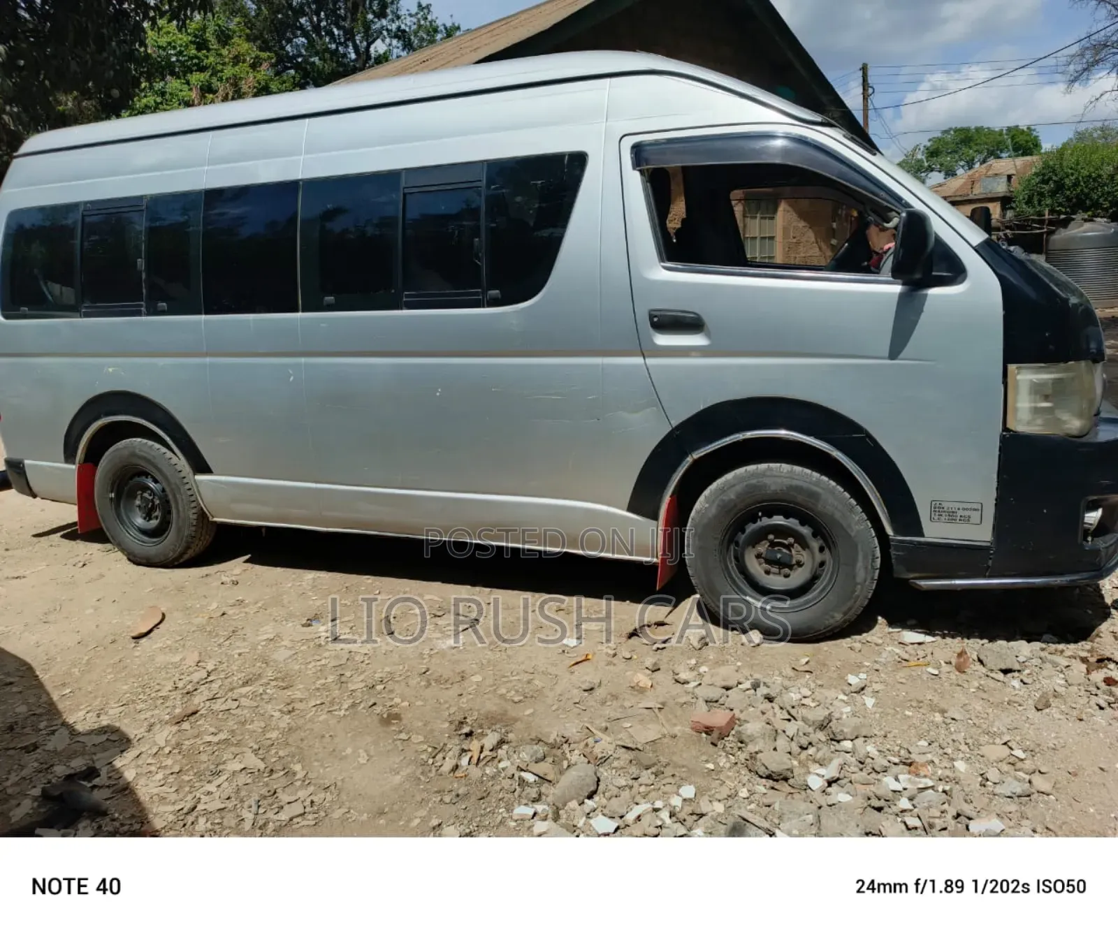 Toyota HiAce 2015 Silver