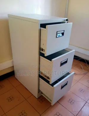 Lockable 3 Drawer File Cabinet
