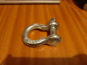 Tonnage Bow Shackles