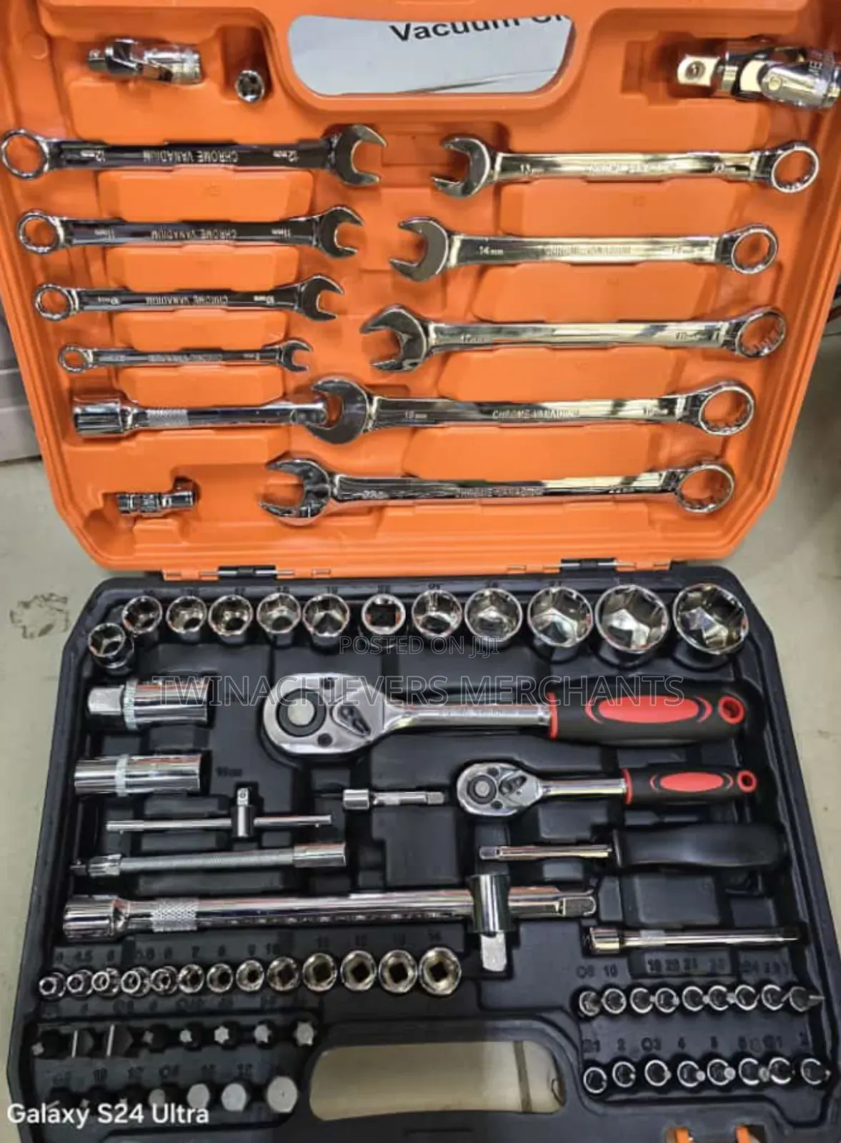 82pcs Chrome Vanadium Toolset