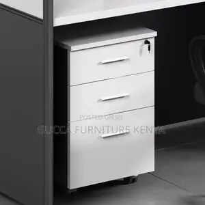 Workstations:Office Single Seater Modular Office Workstation