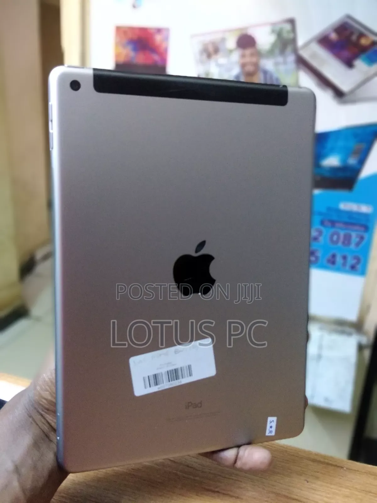 Apple iPad 9.7 32 GB Gray
