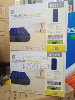 Intex 2.5 by 6 Dura-Beam Standard Air/Inflatable Mattress