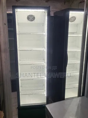 Selling Glass Fridge 500litres ( Display Fridge)
