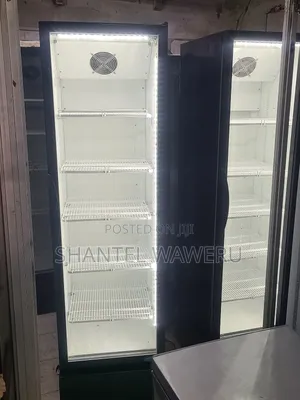 Selling Glass Fridge 500litres ( Display Fridge)