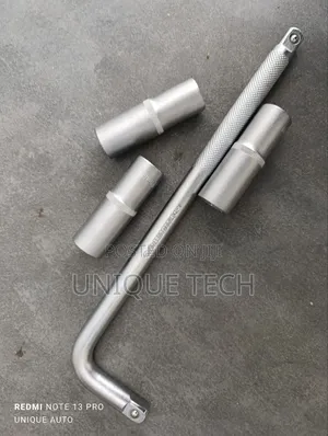 Wheel Spanner for Car / Strong Steel Tyre Wheel Spanner
