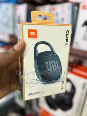 JBL Clip 5 Speakers