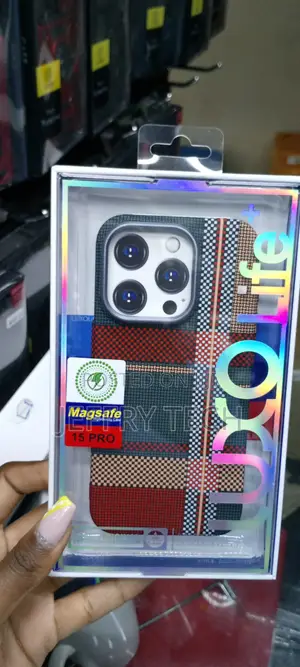 Apple iPhone 15 Pro Tribal Carbon Fiber With Magsafe
