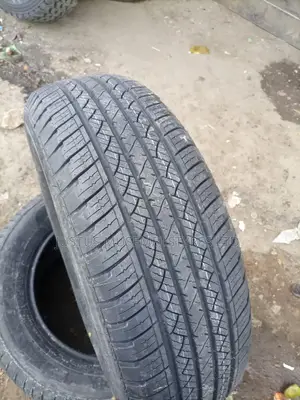 235/60r18 Maxtrek Tyres