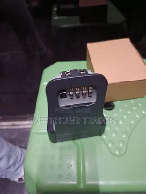 Wall Mounted Metallic Key Lock Box