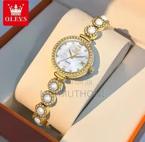 Minimalist Classy Olevs Ladies Wrist Watch