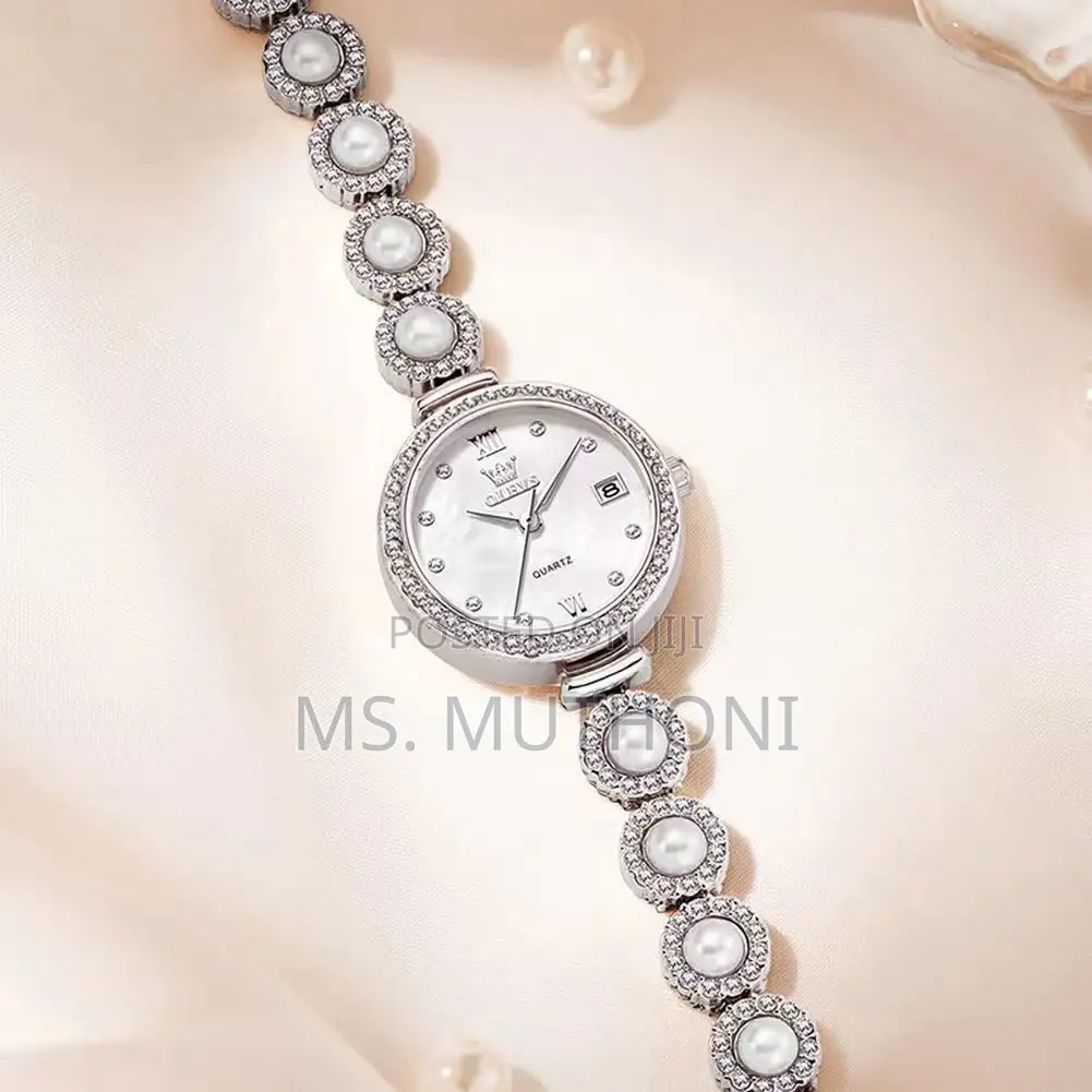 Minimalist Classy Olevs Ladies Wrist Watch