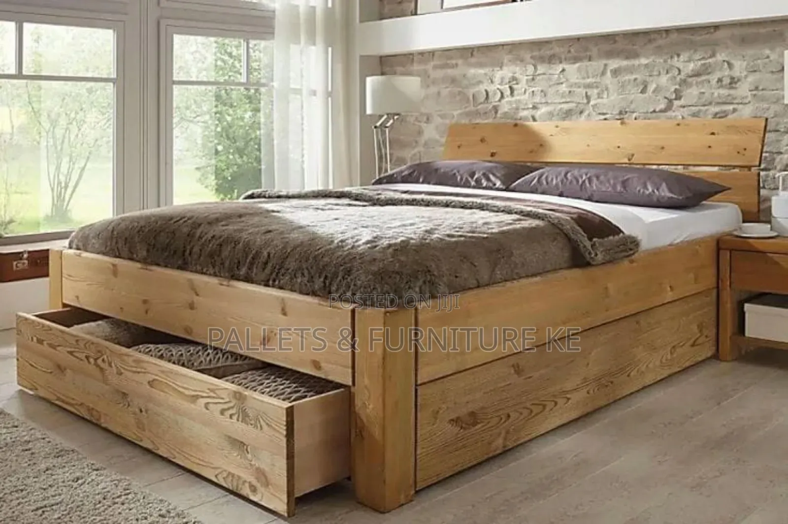 Pine Hold Platform Bed