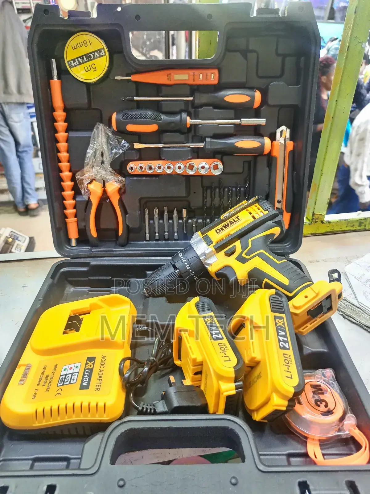 Dewalt 21v Cordless Drill Set/Dewalt Rechargable Drill