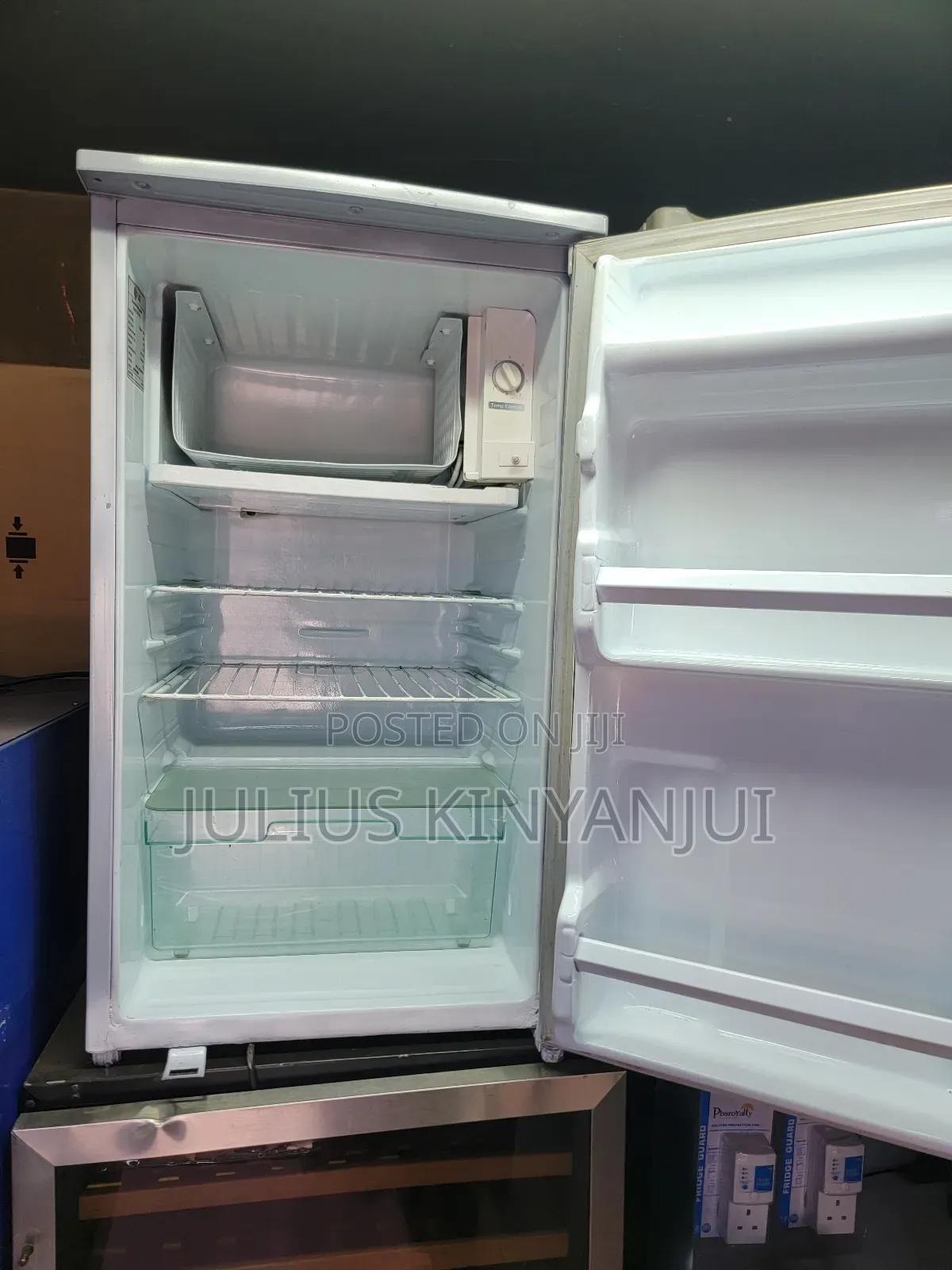 Compact Type Mini Fridge