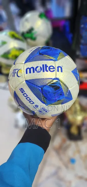 Molten Soccer Balls Football / Ball