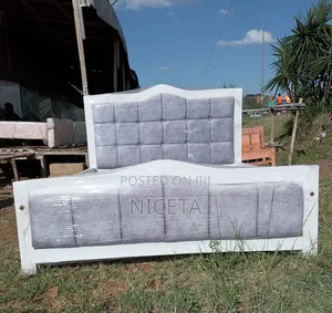 White Flame Gray Fabric 5by6 Mocket Bed