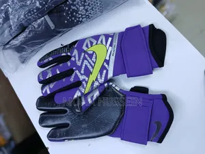 Phantom Nike Goalkeeper Gloves