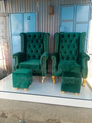 Pedicure Seats, Podium, Stools, Green 