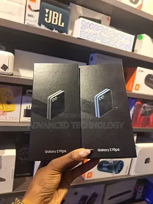 New Samsung Z 16 GB Black