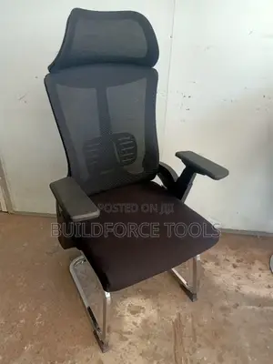 Headrest Visitor's Chair