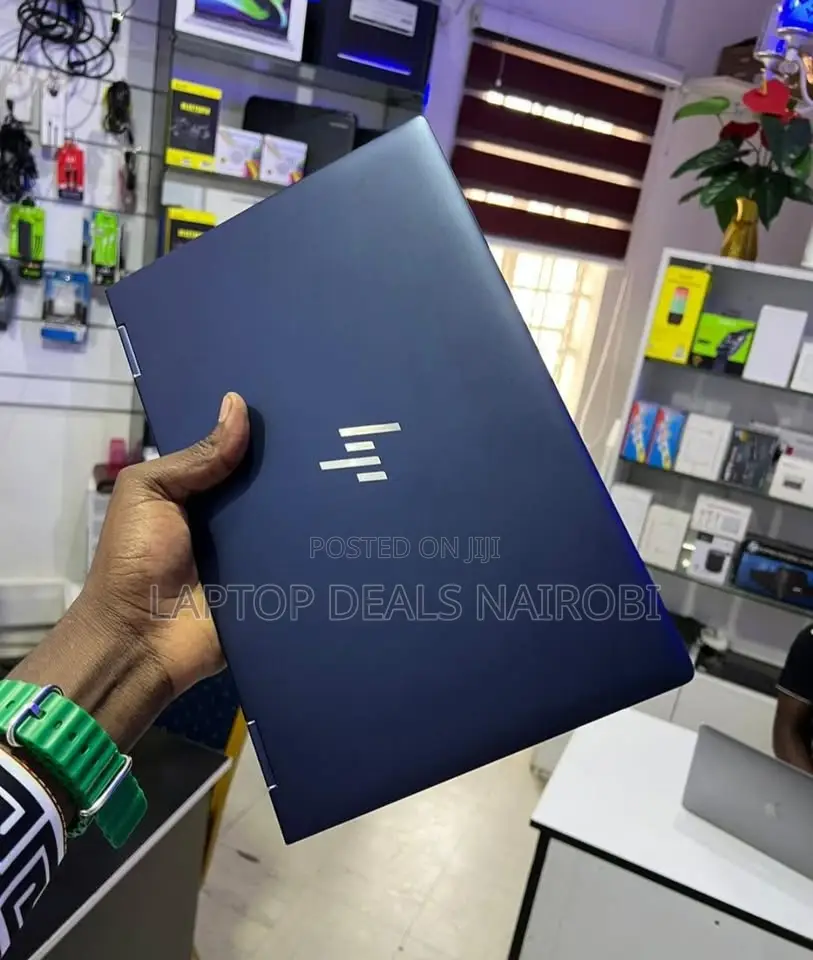 Laptop HP Dragonfly G1 8GB Intel Core I5 SSD 256GB
