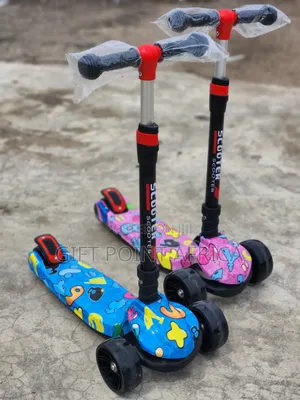 Blue, Pink Adjustable Foldable Three Wheels Scooters