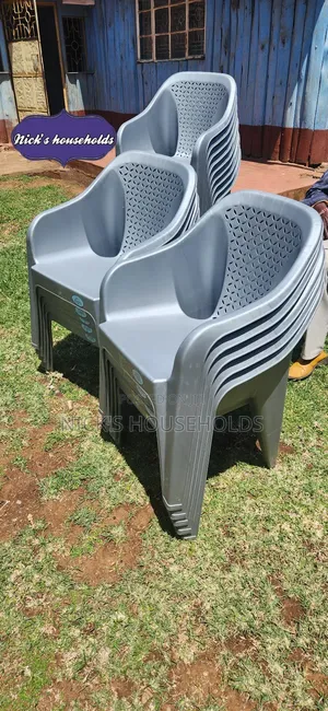 Silver Grey Plastic Chairs With Quality Backrest