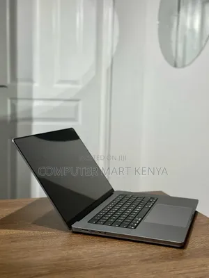 Laptop Apple MacBook Pro 32GB Apple M2 Ultra SSD 1T