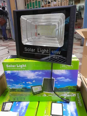 New Ip67 Led Solar Light 100 Watts Bright 18hrs