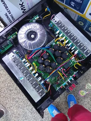 Quality and New Powered Amplifier Cs4000
