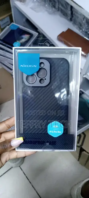 iPhone 15 Pro Max Nilkin Camshield Carbon Fiber Prop Case