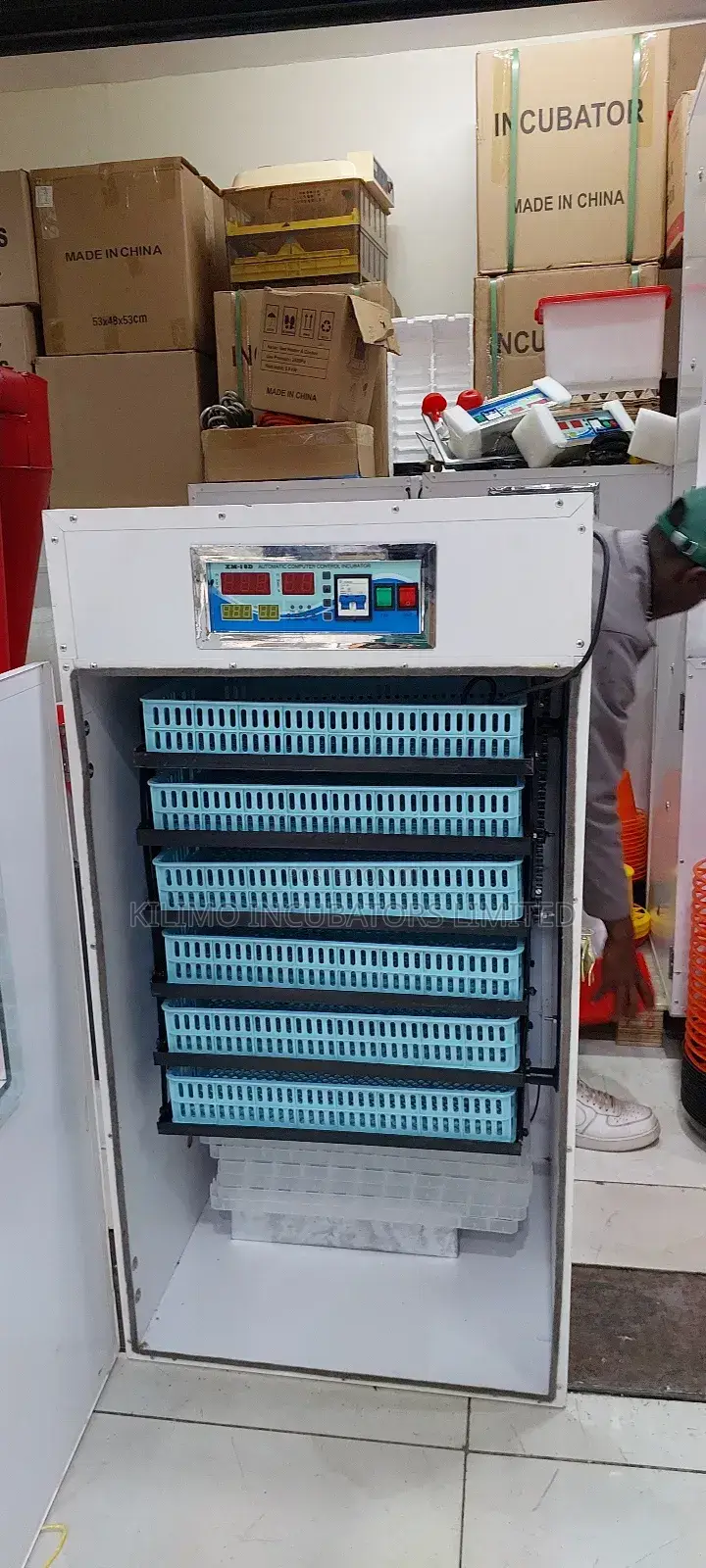 528 Incubator