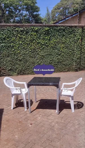 Kenpoly Plastic Chairs With Arms + Square Complast Table
