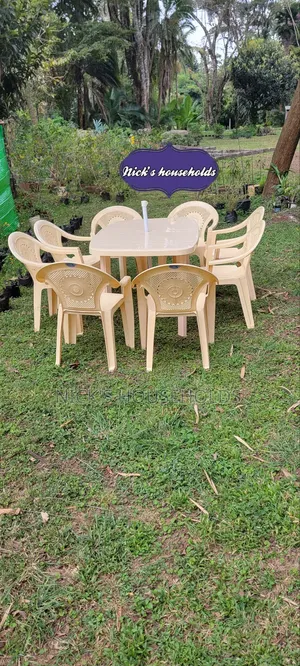 8 Kenpoly Plastic Chairs With Armrest + Plastic Table Set