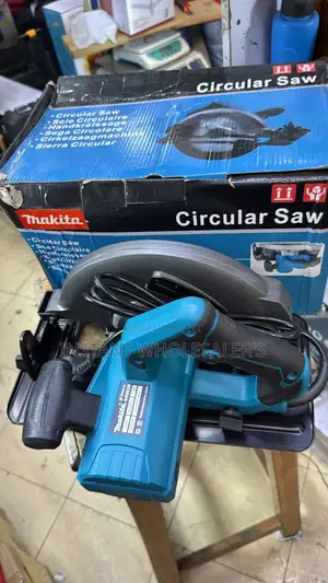 Makita Circular Saw
