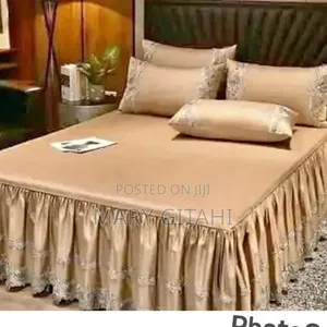 New Bedskirt Beige in Colour