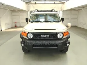 Toyota FJ Cruiser 2018 Beige