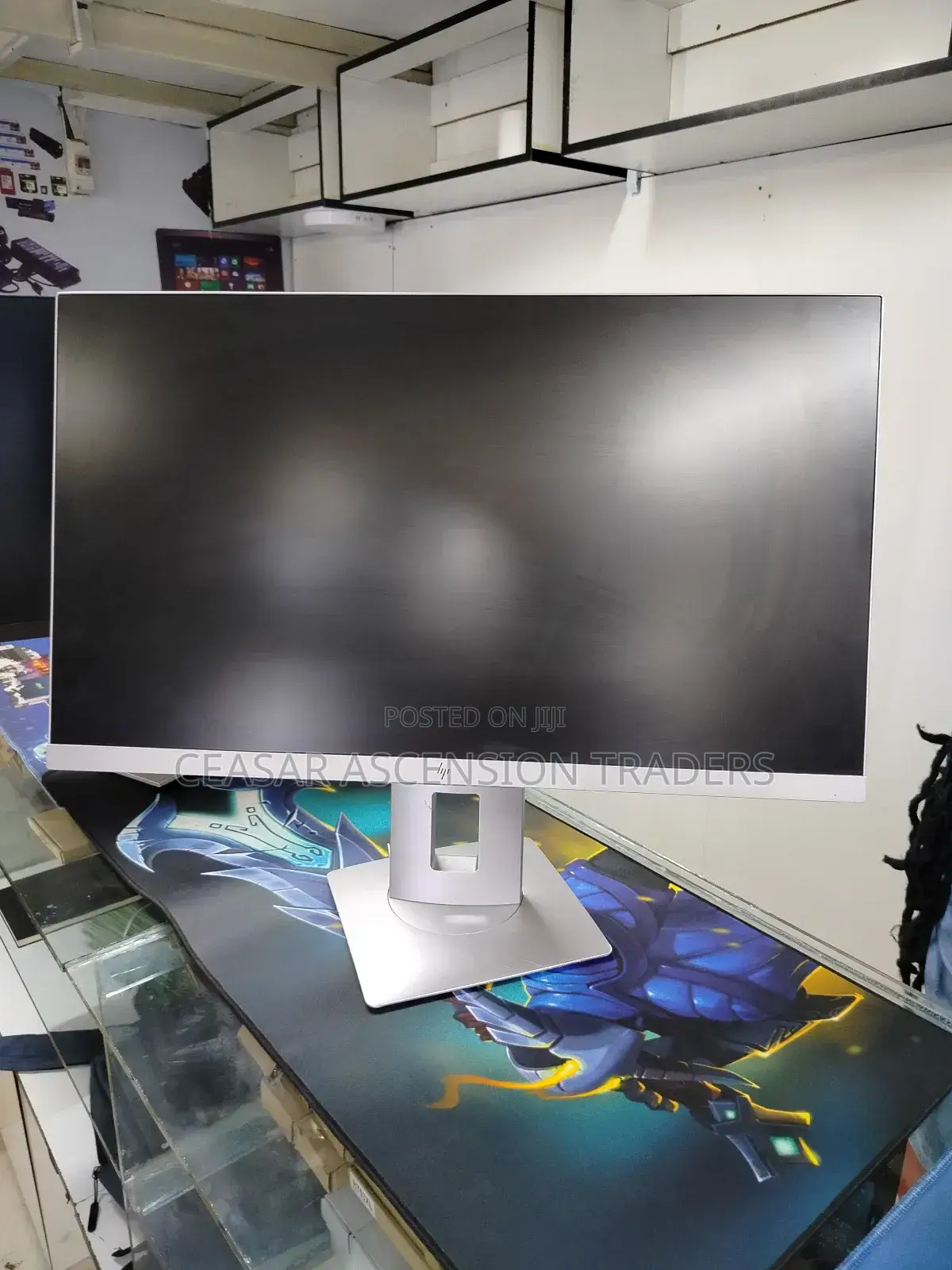 Hp 27inches Edge to Edge