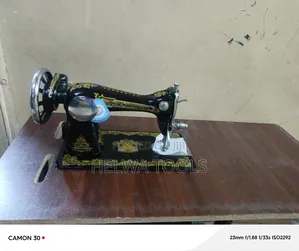Sewing Machine With Table Complete