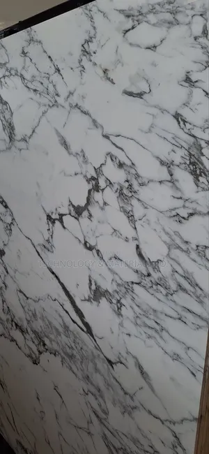 White Cloudy Veins Countertop Island 3.2*1.6m