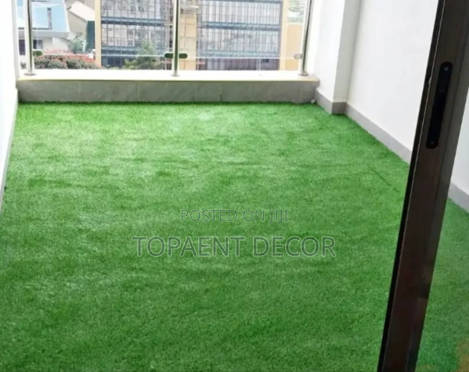 Apartment Shared Balconies Artificial Green Grass Mats
