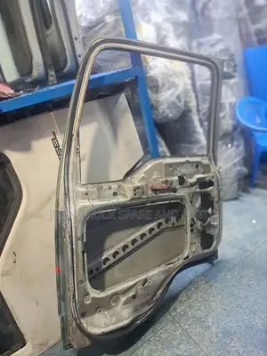 Isuzu FRR 33 Door Shell