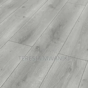 Interlocking  Floor  Laminates
